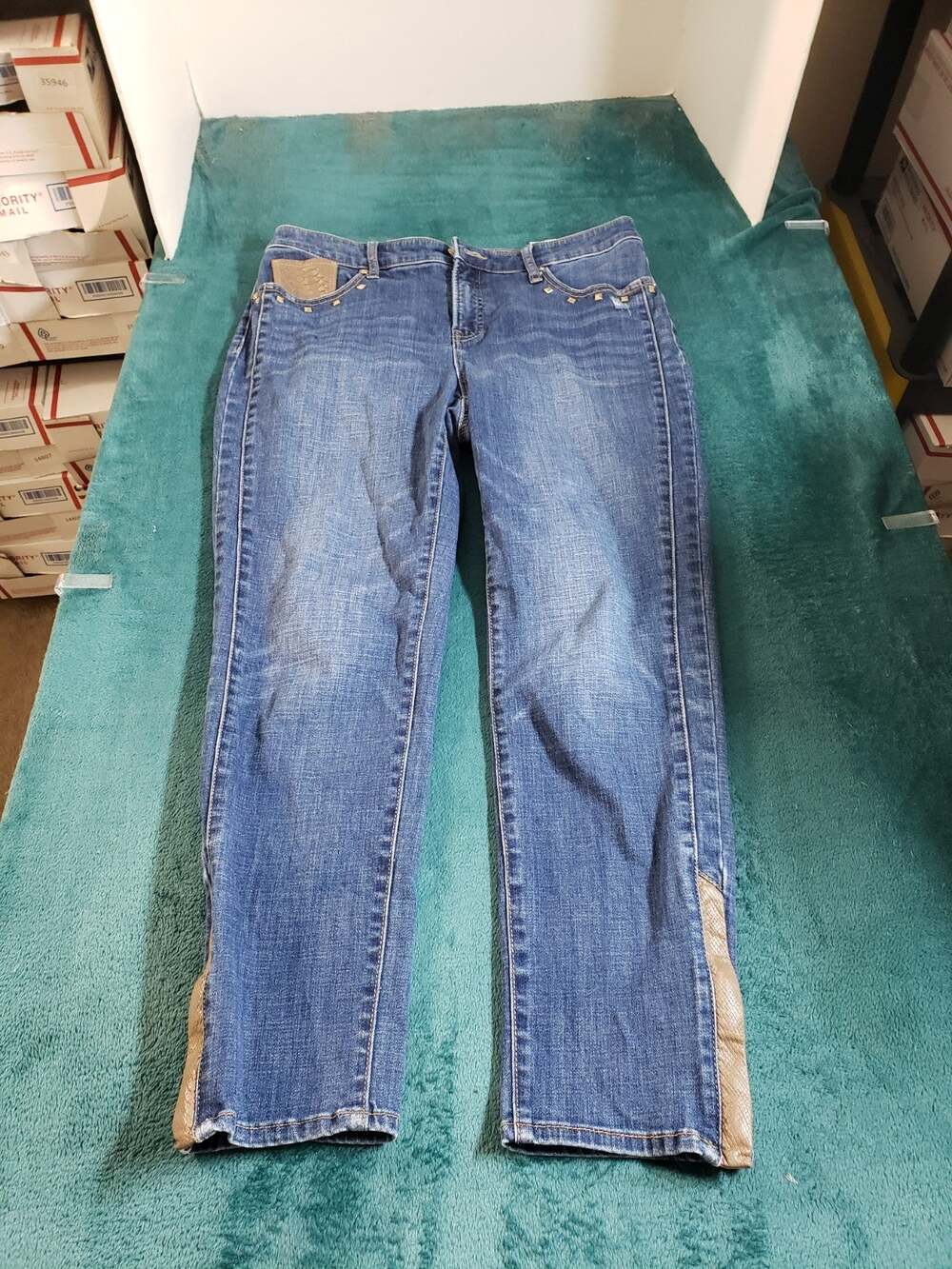 Chicos Jeans Size 1 US Size 8 Womens Blue Stud Slim Side Hem Panel Girlfriend